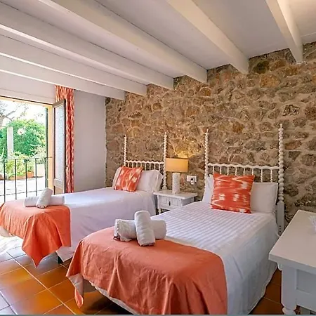 Hotel L'eresta - Wonderful With Private Pool And Free Wifi